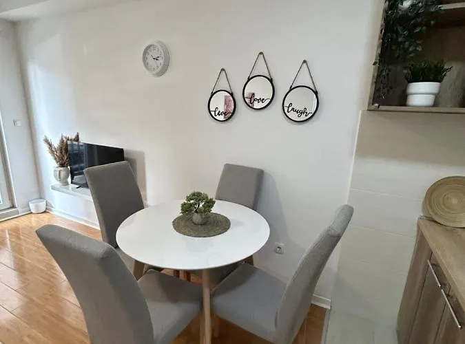 Delete 44 Apartamento Belgrado